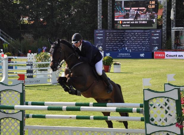 Laurent van der Straten & Wot Shot